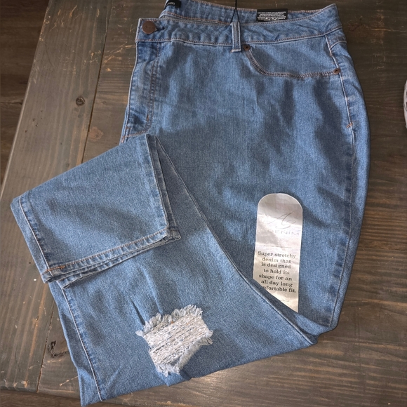 A3 Classic Denim Blue Jeans Distressed 26W NWT - Picture 7 of 7